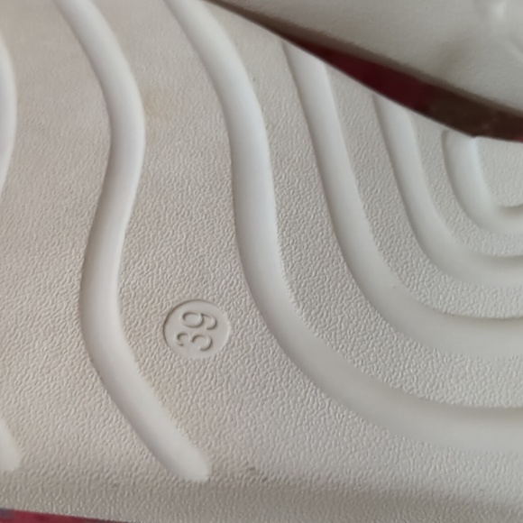 JOSEF SEIBEL* red size 39 slip on comfort side buckle rubber sole ladies sandals - Picture 14 of 15